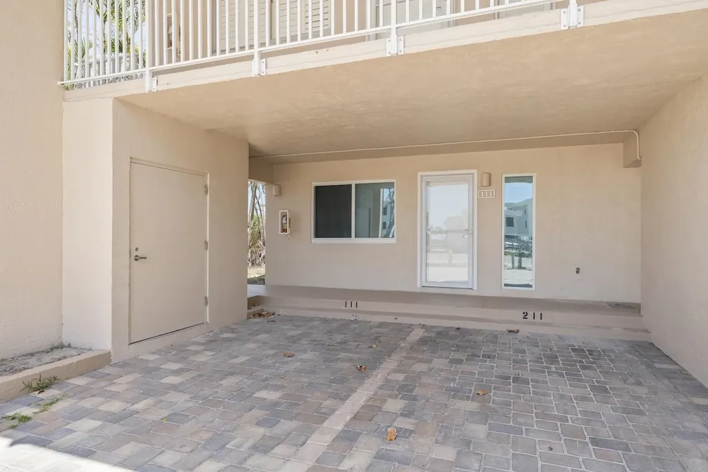200 Periwinkle Way Sanibel FL 33957