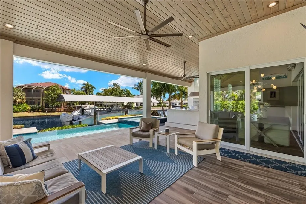 6617 Joanna Circle Fort Myers FL 33919