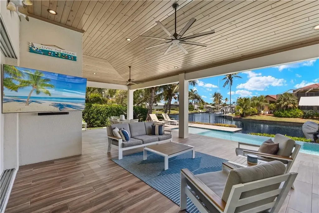 6617 Joanna Circle Fort Myers FL 33919