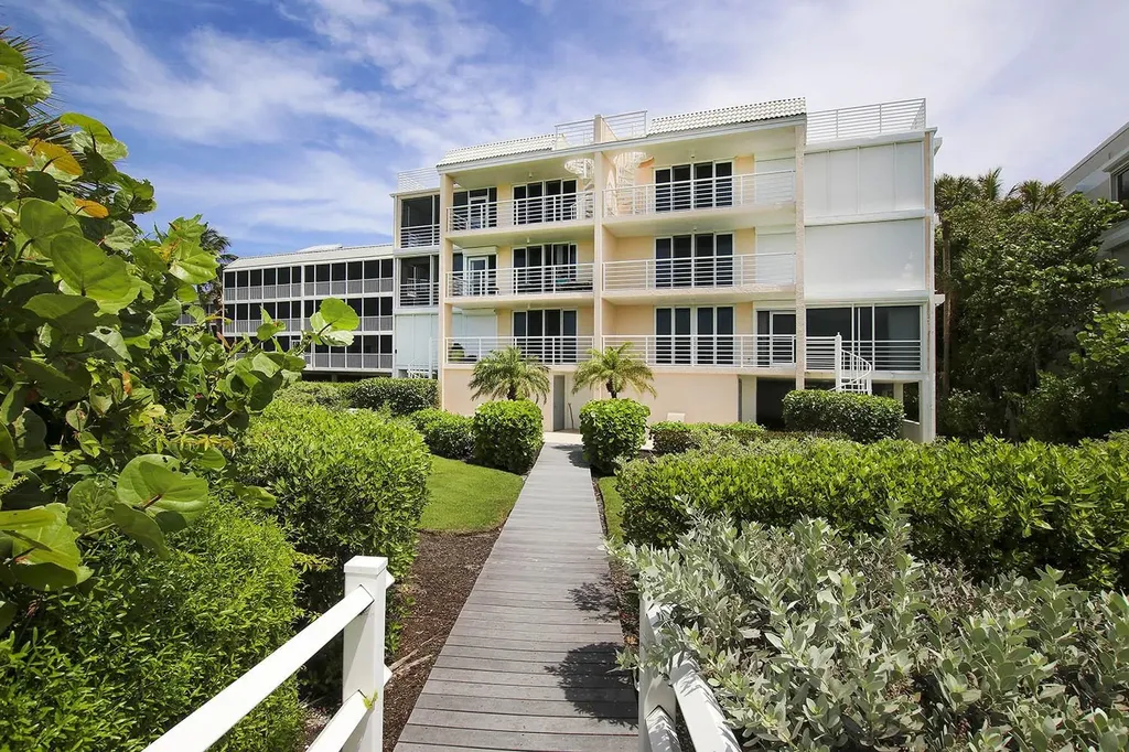 2959 W Gulf Drive Sanibel FL 33957