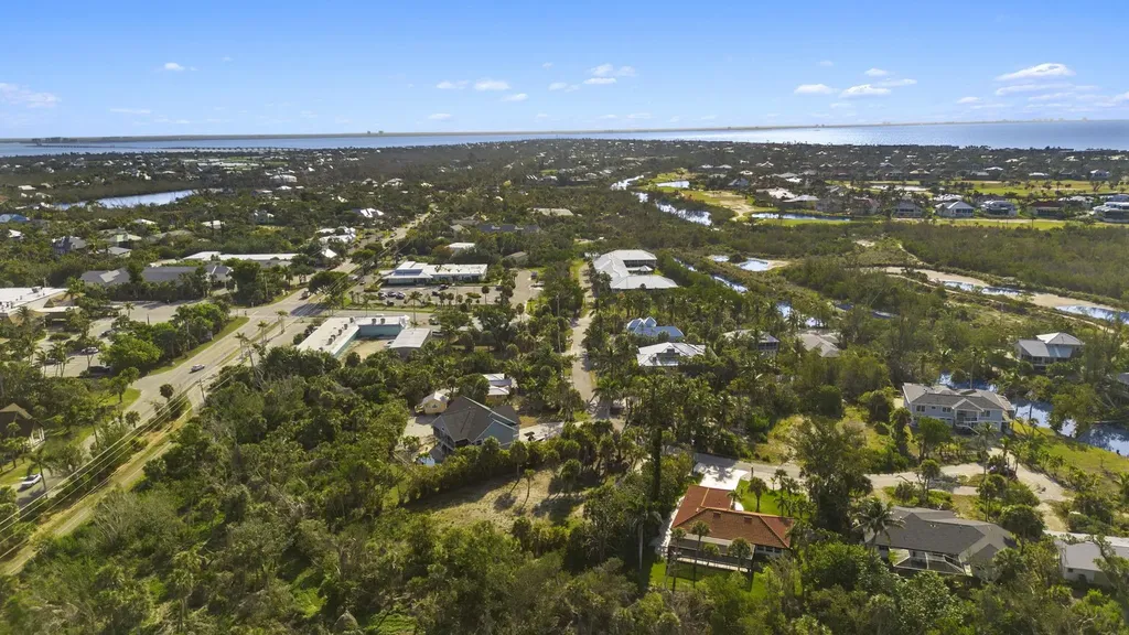 1746 Windward Way Sanibel FL 33957