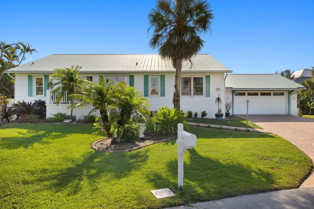 548 Chert Court Sanibel FL 33957
