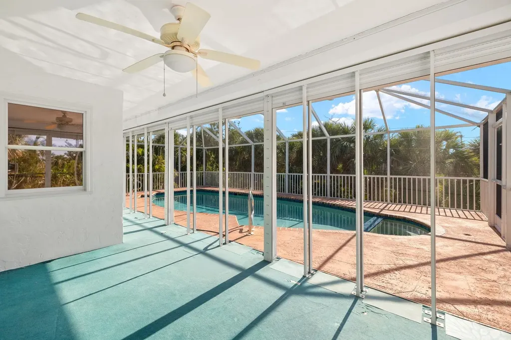 548 Chert Court Sanibel FL 33957