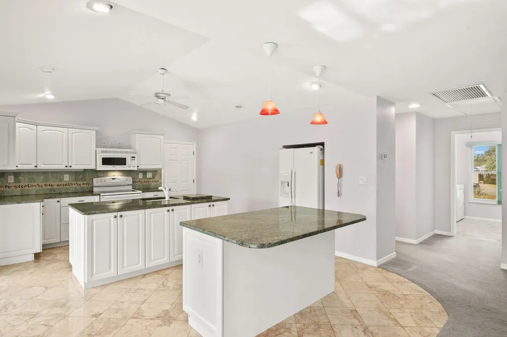 548 Chert Court Sanibel FL 33957