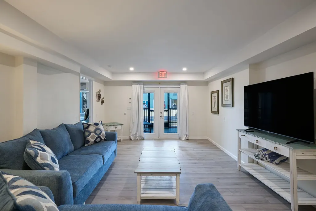 198/200 Anchorage Street Fort Myers Beach FL 33931