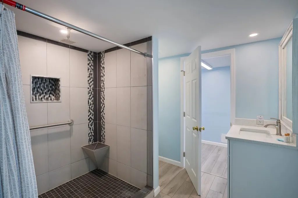 198/200 Anchorage Street Fort Myers Beach FL 33931