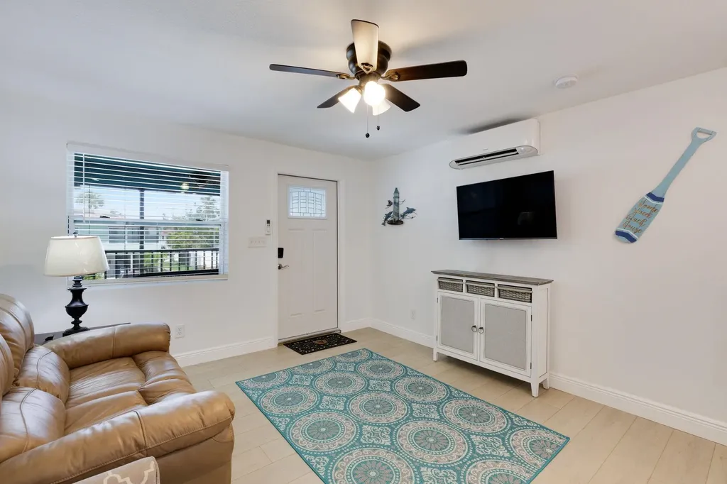 198/200 Anchorage Street Fort Myers Beach FL 33931