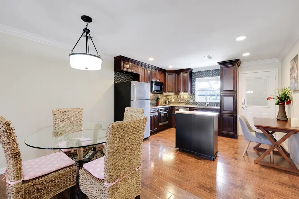 198/200 Anchorage Street Fort Myers Beach FL 33931