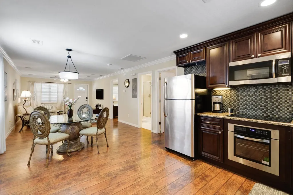 198/200 Anchorage Street Fort Myers Beach FL 33931