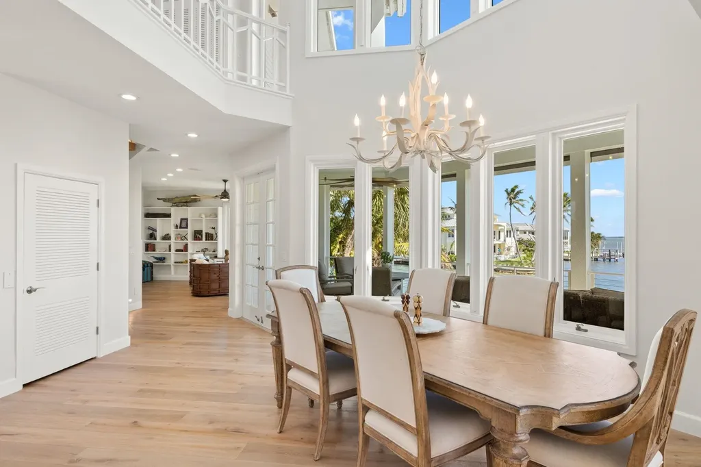 1490 Angel Drive Sanibel FL 33957