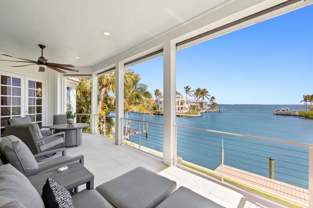 1490 Angel Drive Sanibel FL 33957