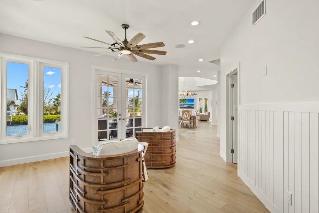 1490 Angel Drive Sanibel FL 33957