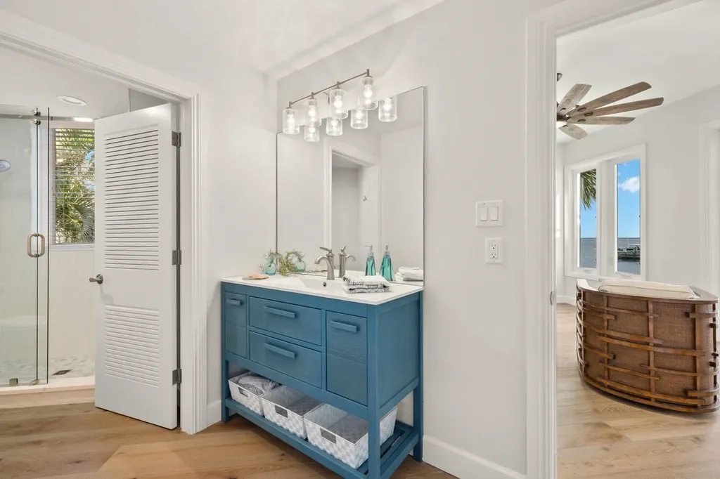 1490 Angel Drive Sanibel FL 33957