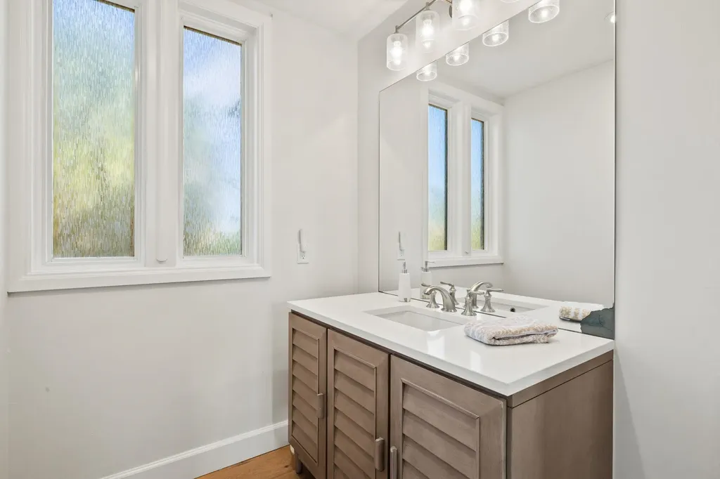 1490 Angel Drive Sanibel FL 33957