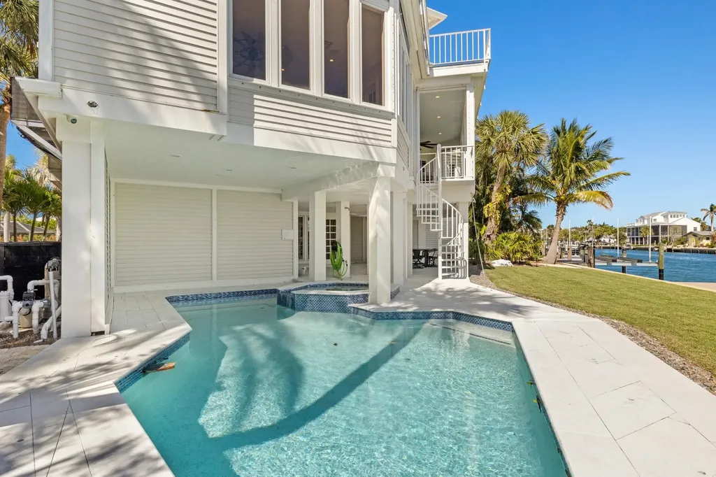 1490 Angel Drive Sanibel FL 33957