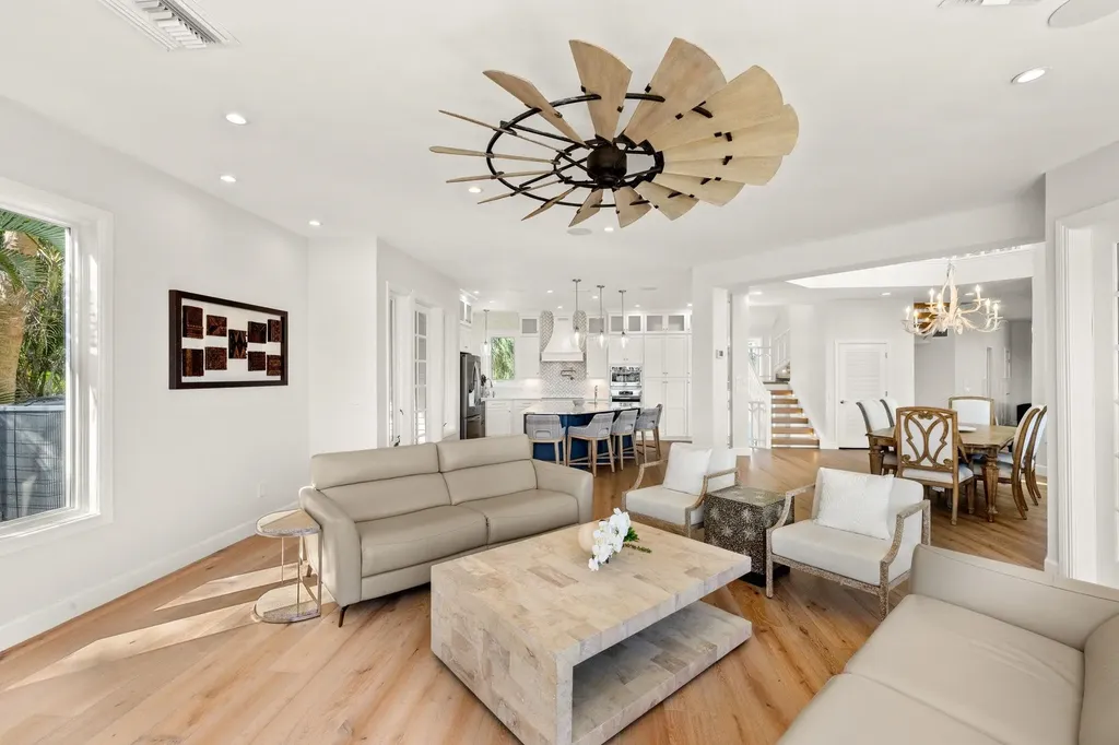 1490 Angel Drive Sanibel FL 33957