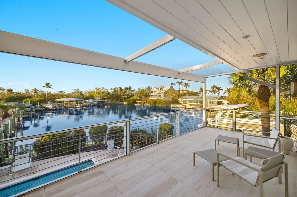 1290 Bay Drive Sanibel FL 33957