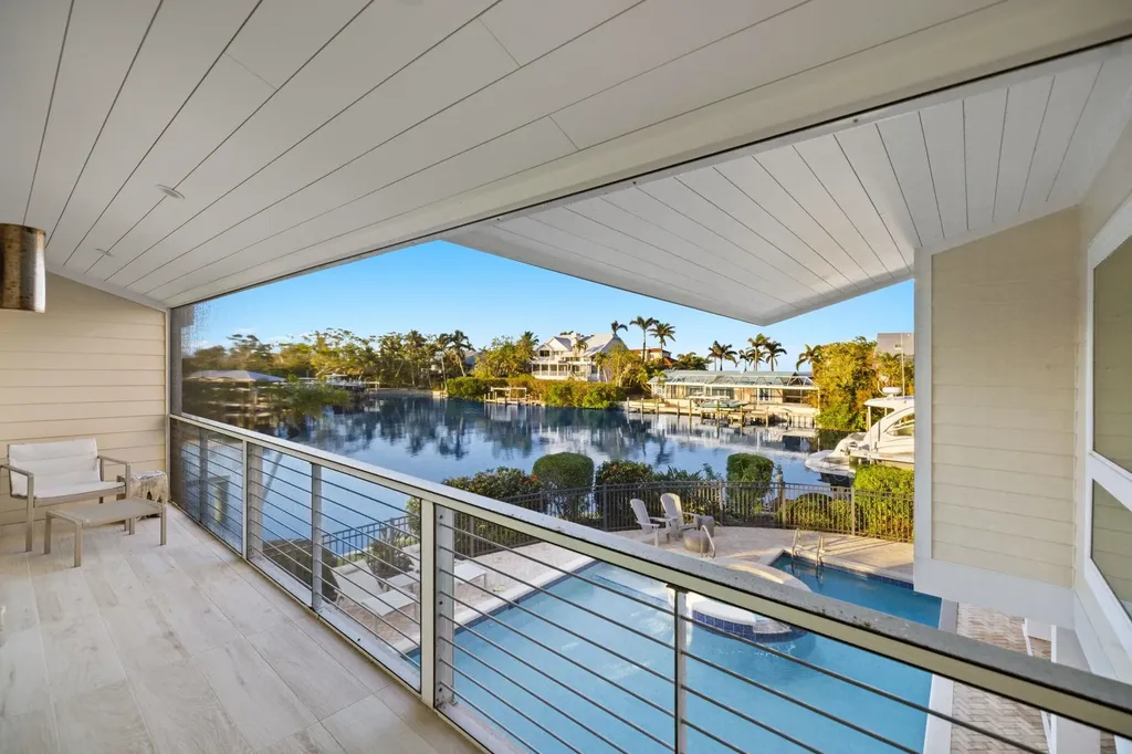 1290 Bay Drive Sanibel FL 33957