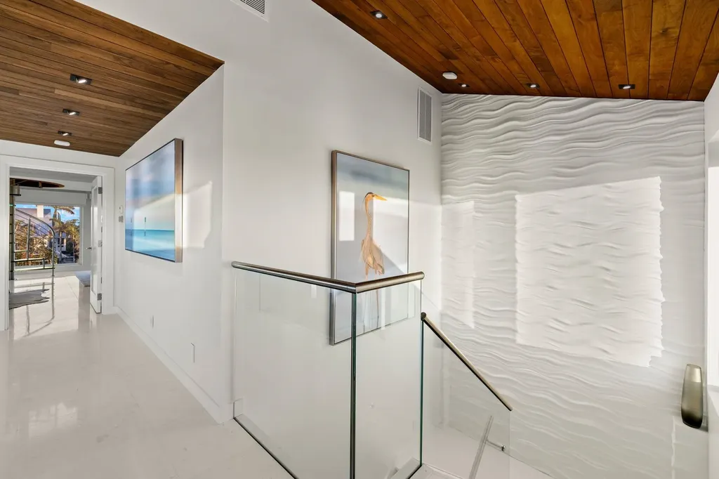 1290 Bay Drive Sanibel FL 33957