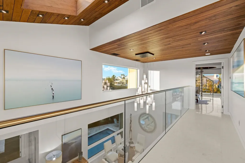 1290 Bay Drive Sanibel FL 33957