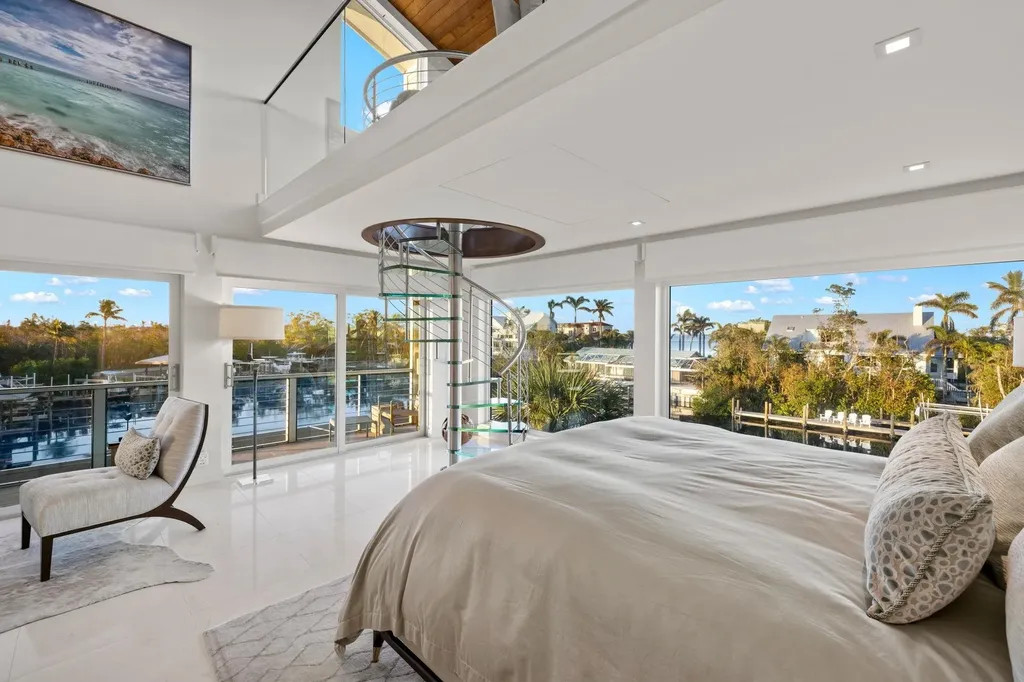 1290 Bay Drive Sanibel FL 33957