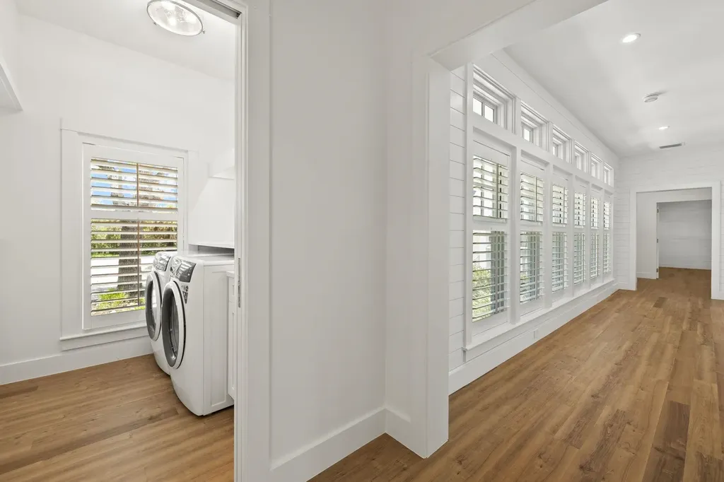 1517 Sand Castle Road Sanibel FL 33957