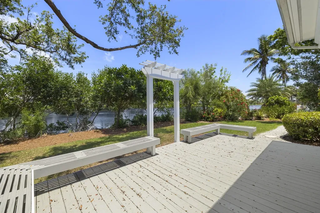 1517 Sand Castle Road Sanibel FL 33957