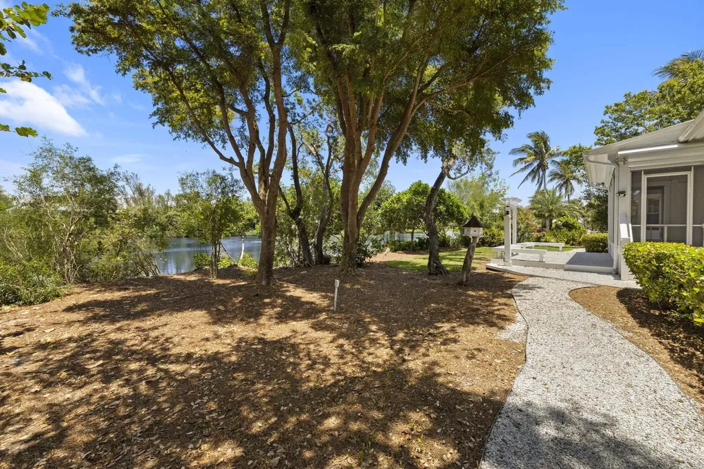 1517 Sand Castle Road Sanibel FL 33957