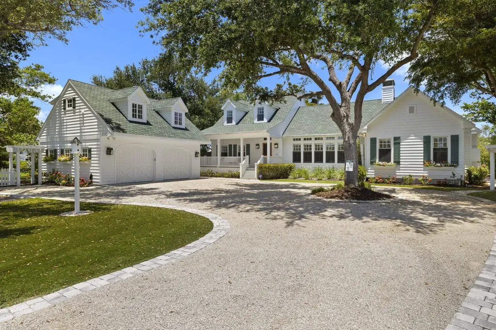 1517 Sand Castle Road Sanibel FL 33957