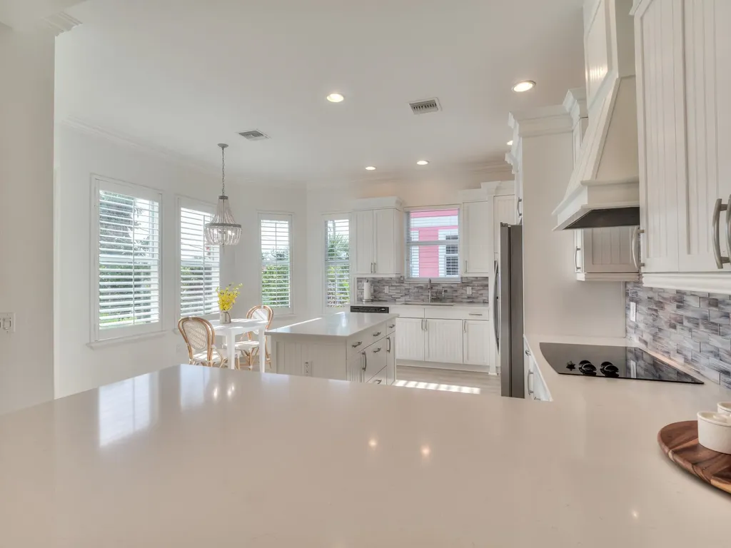282/276 Delmar Avenue Fort Myers Beach FL 33931