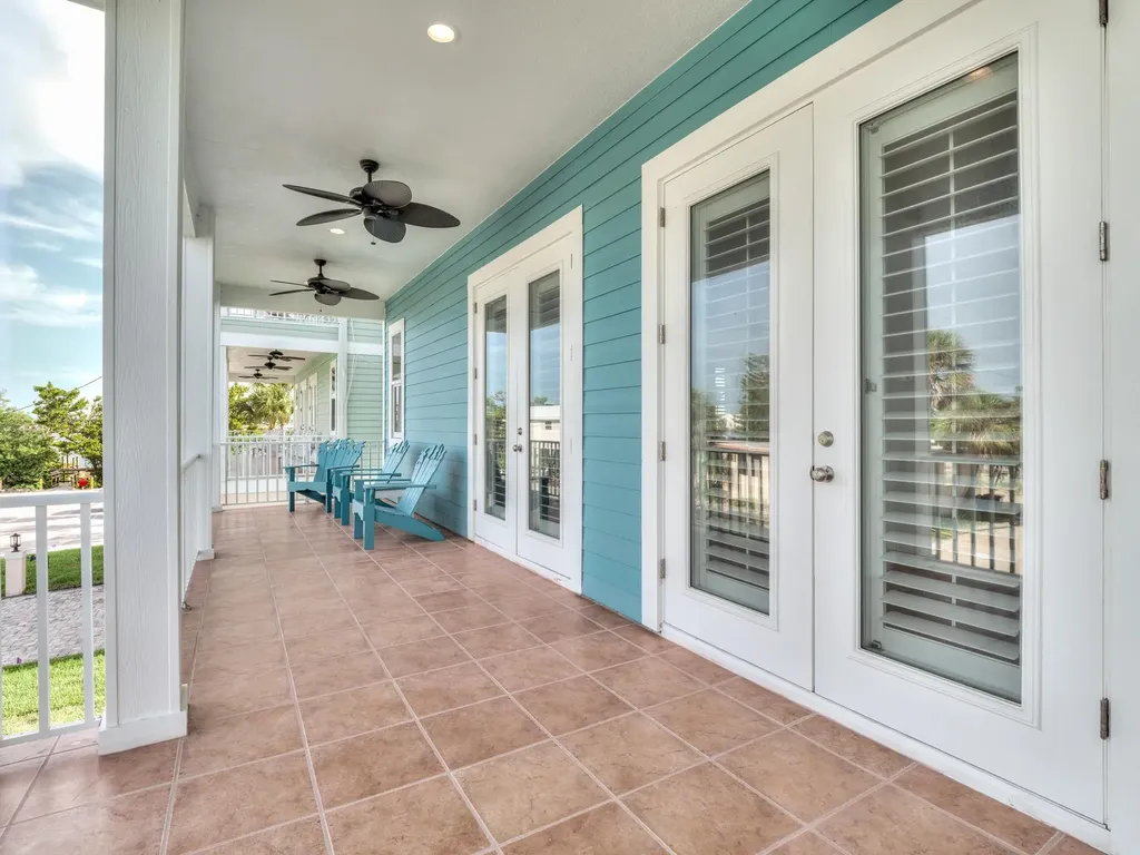 282/276 Delmar Avenue Fort Myers Beach FL 33931