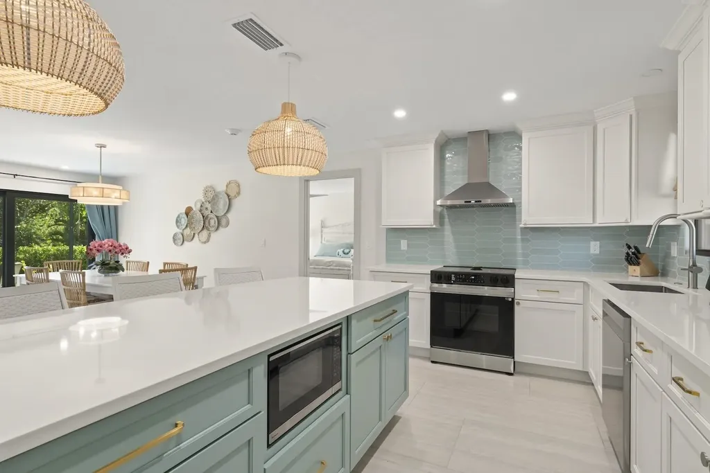 5117 Sea Bell Road Sanibel FL 33957