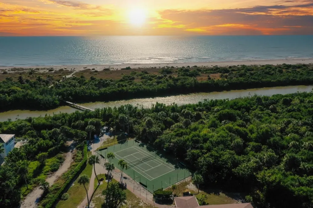 5117 Sea Bell Road Sanibel FL 33957