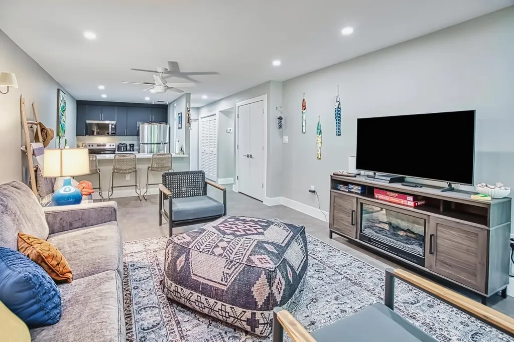 1610 Middle Gulf Drive Sanibel FL 33957