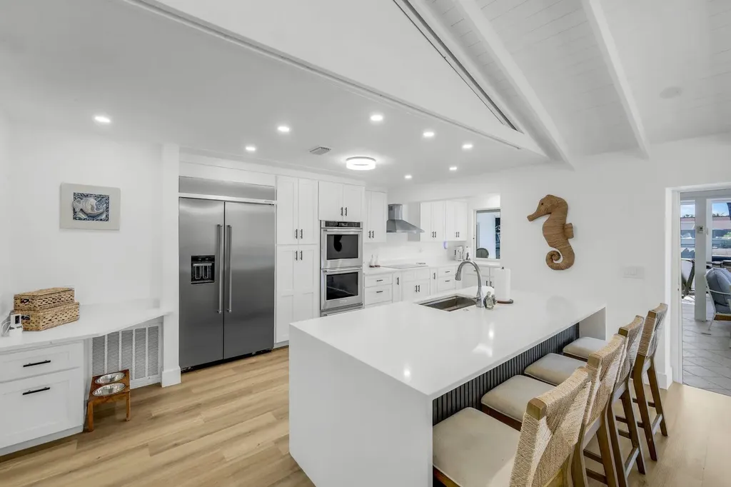 915 Pecten Court Sanibel FL 33957