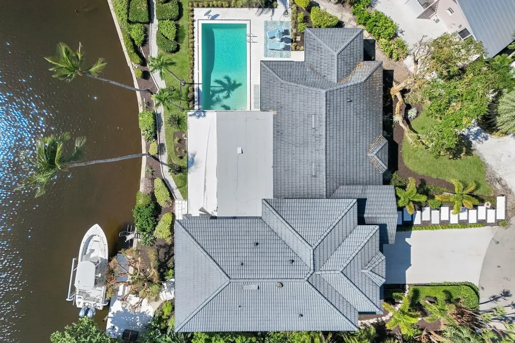 915 Pecten Court Sanibel FL 33957