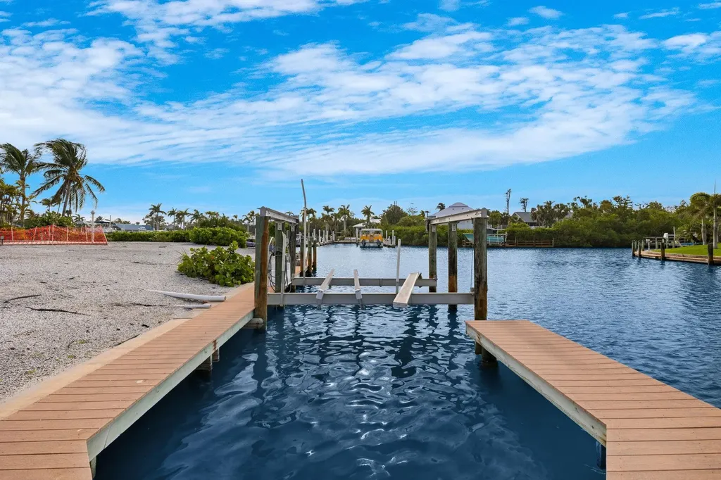 761 Limpet Drive Sanibel FL 33957