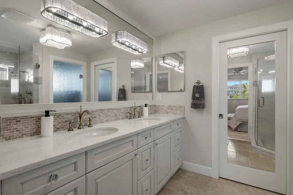 1674 Sabal Palm Drive Sanibel FL 33957