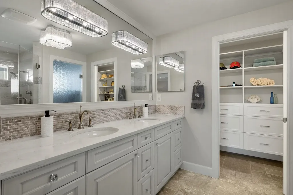 1674 Sabal Palm Drive Sanibel FL 33957