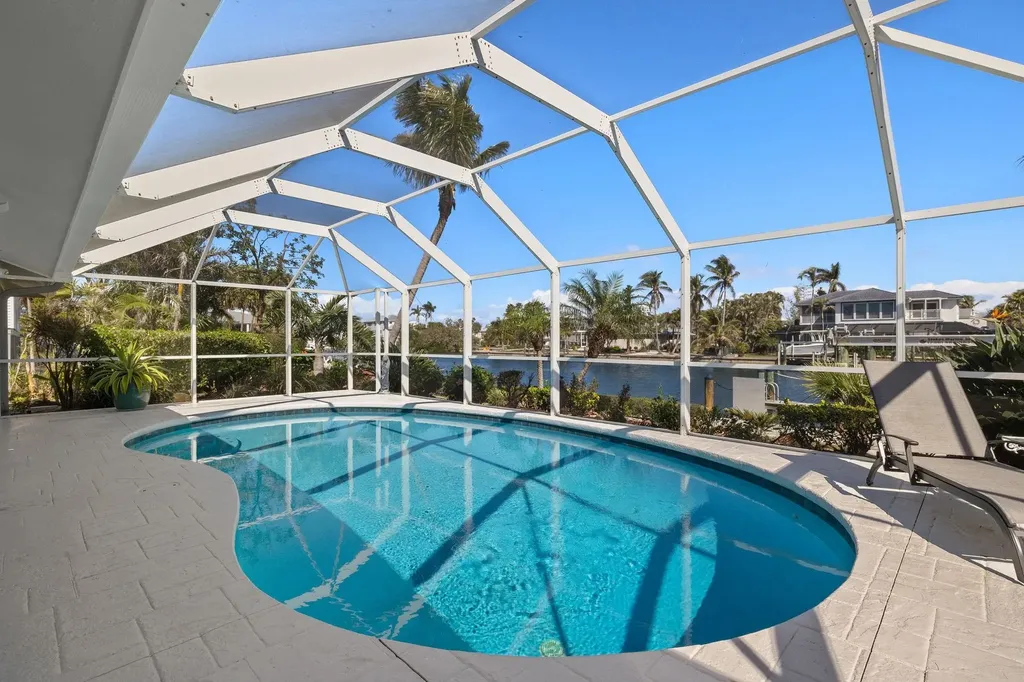 1674 Sabal Palm Drive Sanibel FL 33957