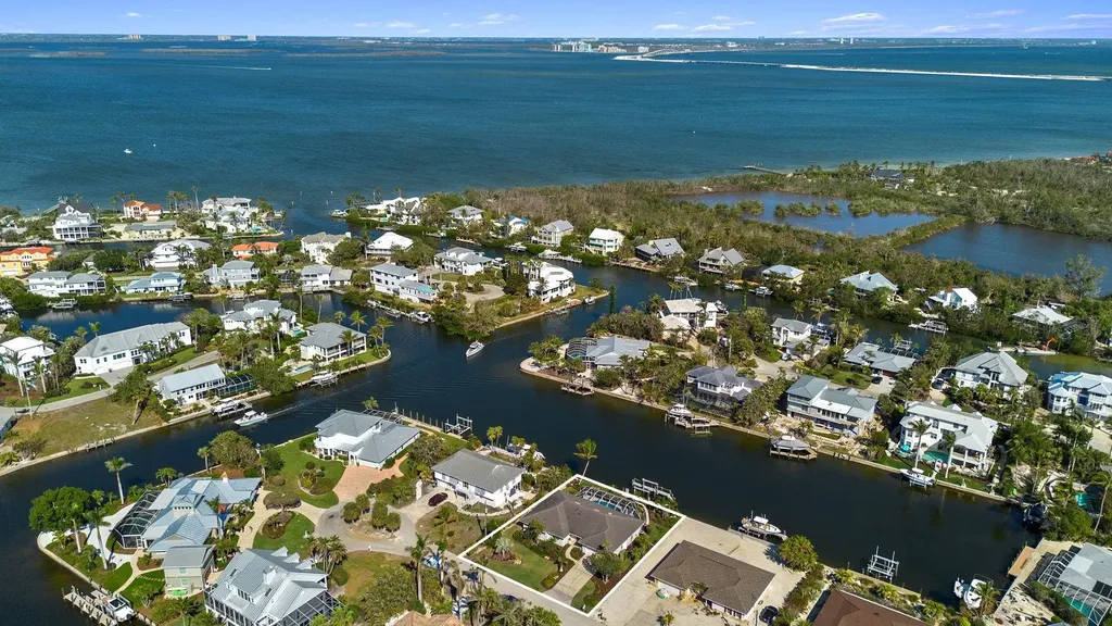 1674 Sabal Palm Drive Sanibel FL 33957