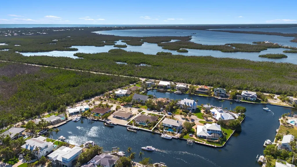 1674 Sabal Palm Drive Sanibel FL 33957