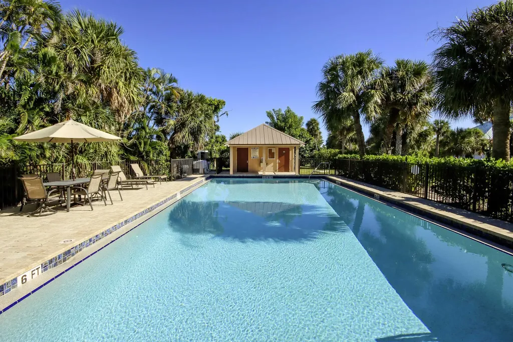 1321 Seaspray Lane Sanibel FL 33957