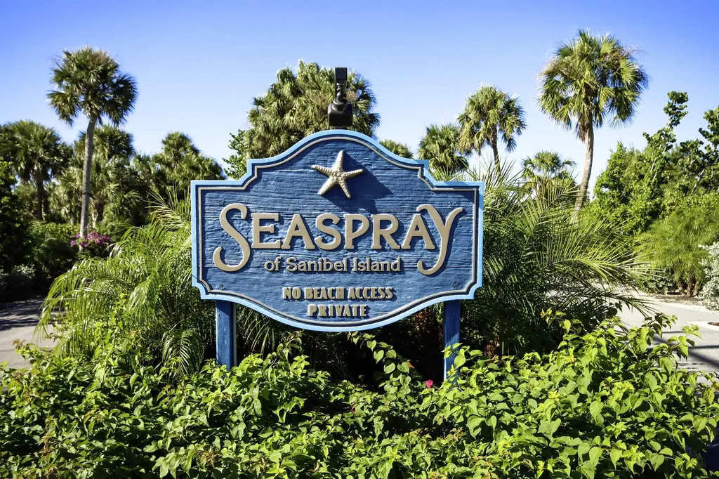 1321 Seaspray Lane Sanibel FL 33957