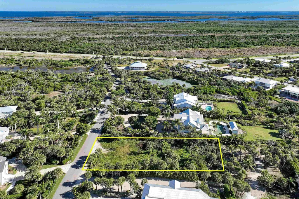 1321 Seaspray Lane Sanibel FL 33957