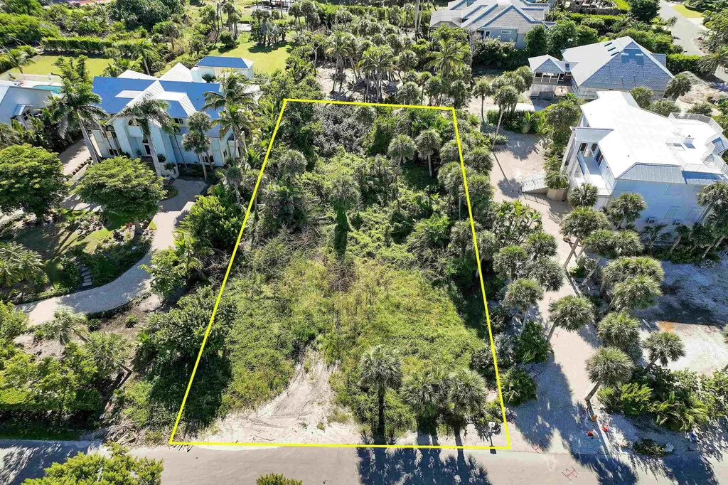 1321 Seaspray Lane Sanibel FL 33957