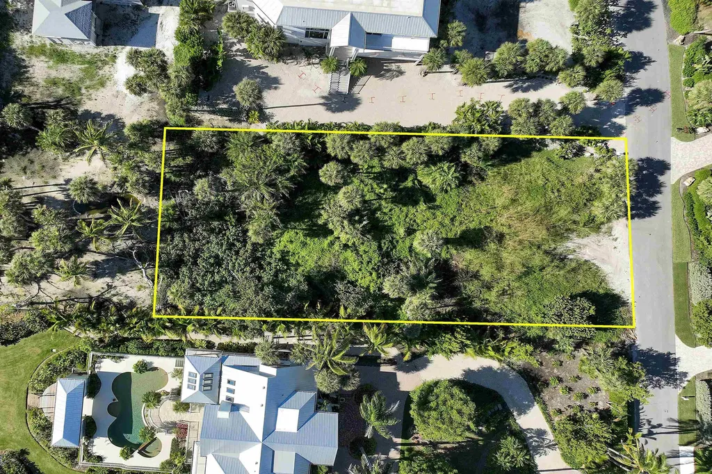 1321 Seaspray Lane Sanibel FL 33957