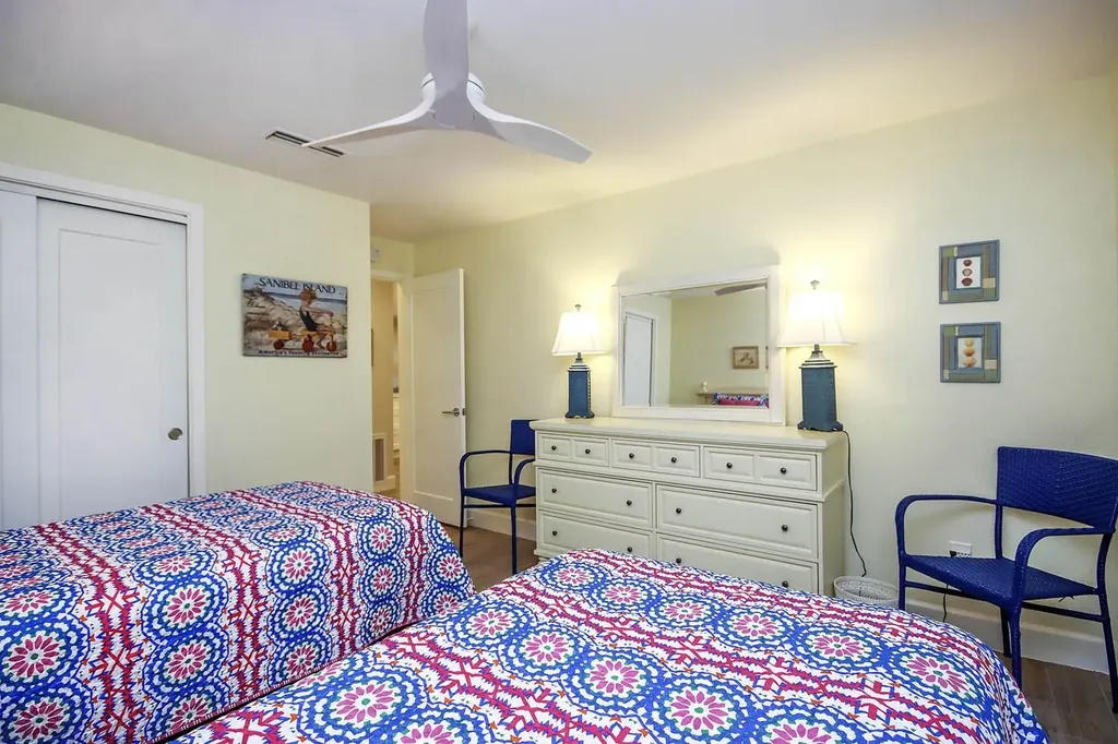 1785 Middle Gulf Drive Sanibel FL 33957