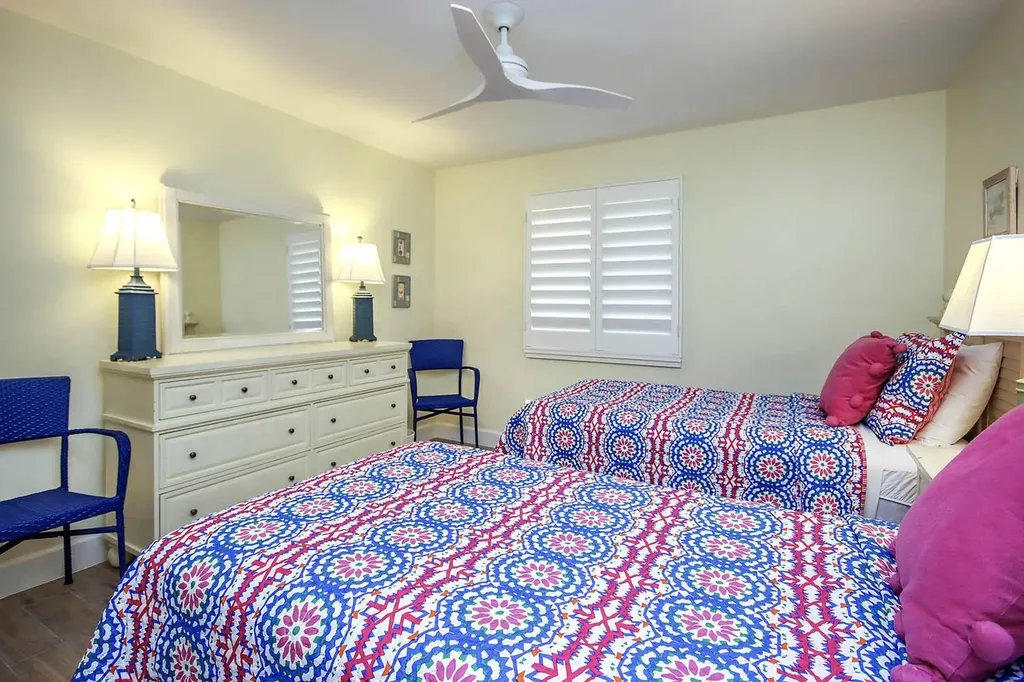 1785 Middle Gulf Drive Sanibel FL 33957