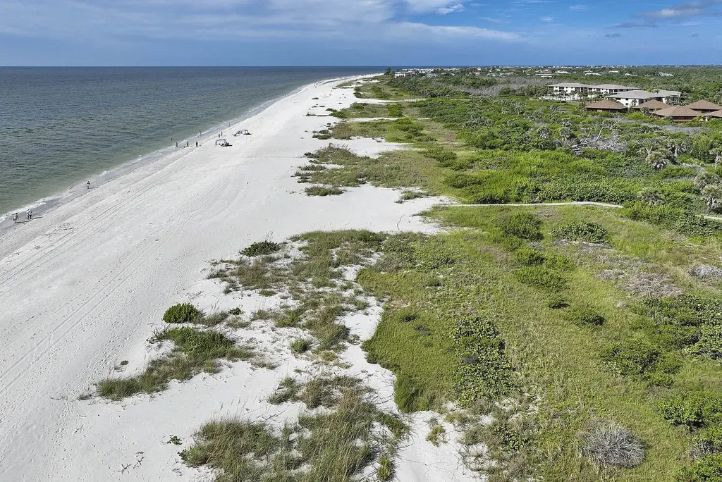 1785 Middle Gulf Drive Sanibel FL 33957